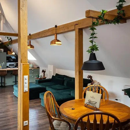 Pine Cone Loft On Baden-baden's Panorama Trail Apartament